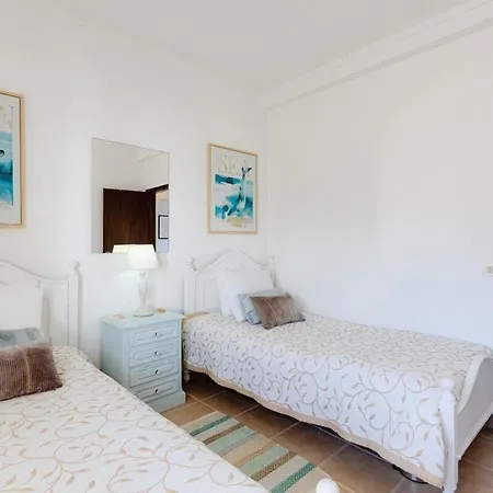 Eli Flat Just Few Steps From The Strip In * Αλμπουφέιρα